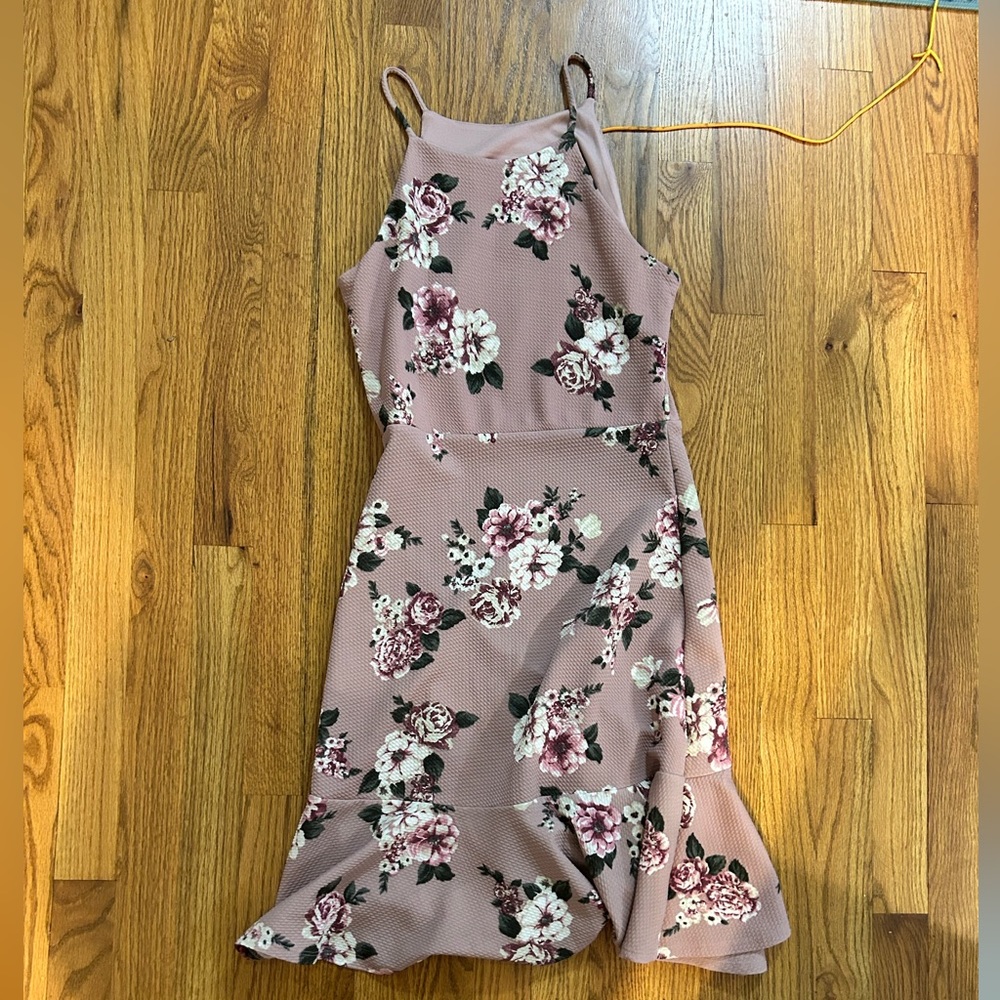 Pink Lily Floral Halter Dress - Mauve and White - Picture 2 of 2